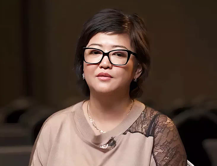 Елена Ли